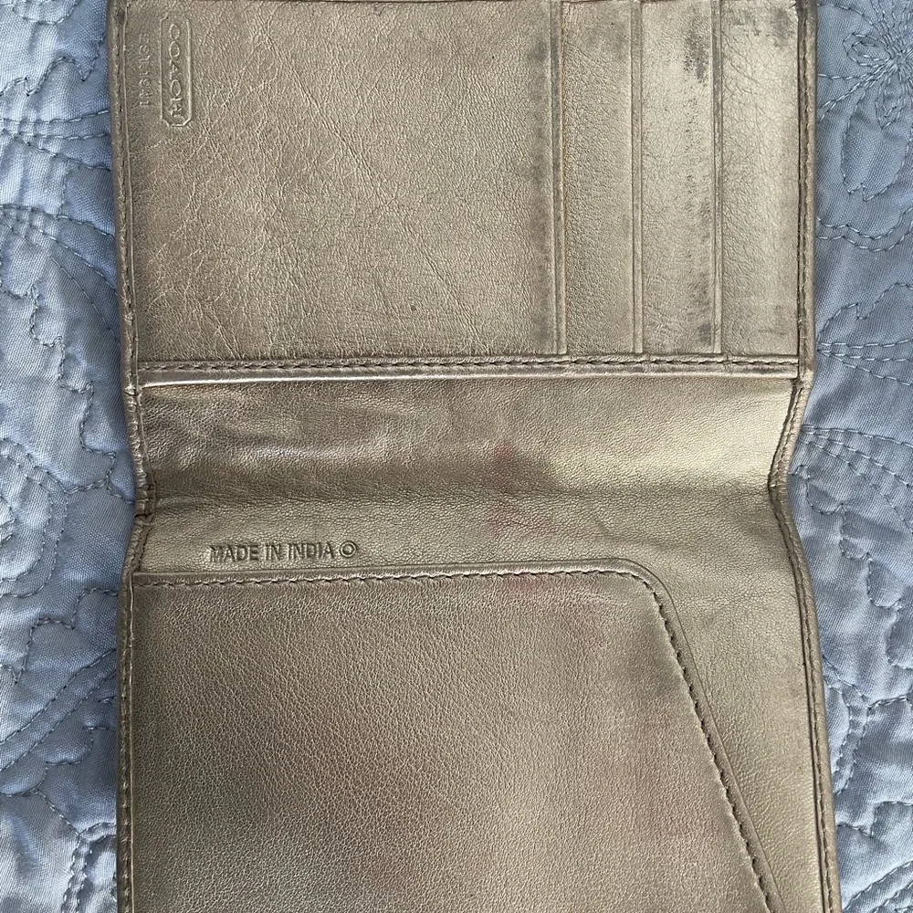 Coach passport holder - Picture 2 of 2